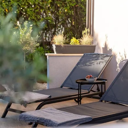 Alloro By Seeadria Agency Pensión Novigrad Istria