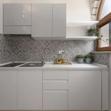 Pensión Alloro By Seeadria Agency 4*