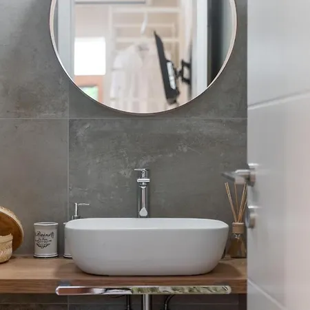 Pensión Alloro By Seeadria Agency 4*