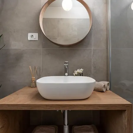 Alloro By Seeadria Agency 4*