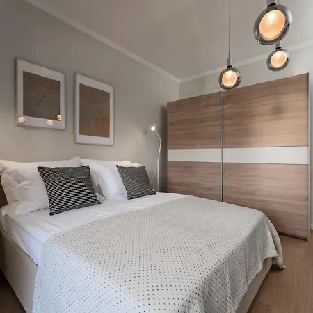 Alloro By Seeadria Agency
