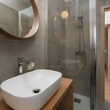 Alloro By Seeadria Agency Pensión Novigrad Istria