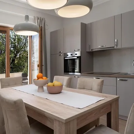 Alloro By Seeadria Agency