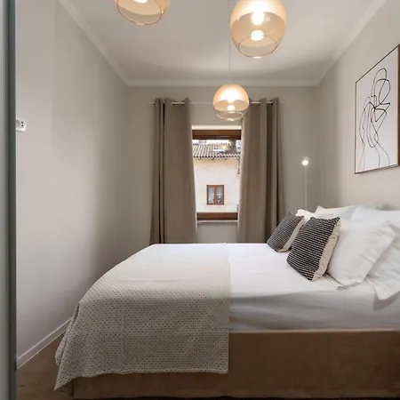 Alloro By Seeadria Agency *