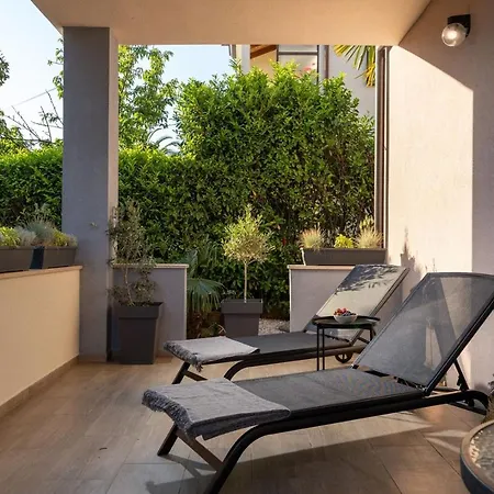 Alloro By Seeadria Agency Gostinjska kuća 4*