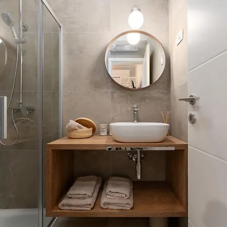 Alloro By Seeadria Agency
